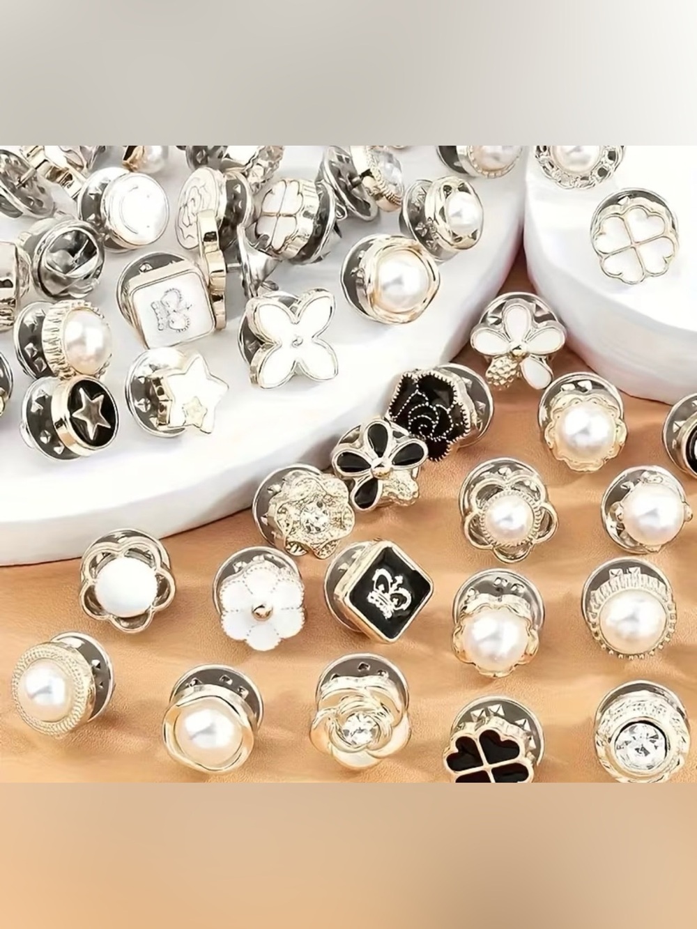 Italian Set of 45 Decorative Brooch Pins Pearl Bow Flower Black White Clothing